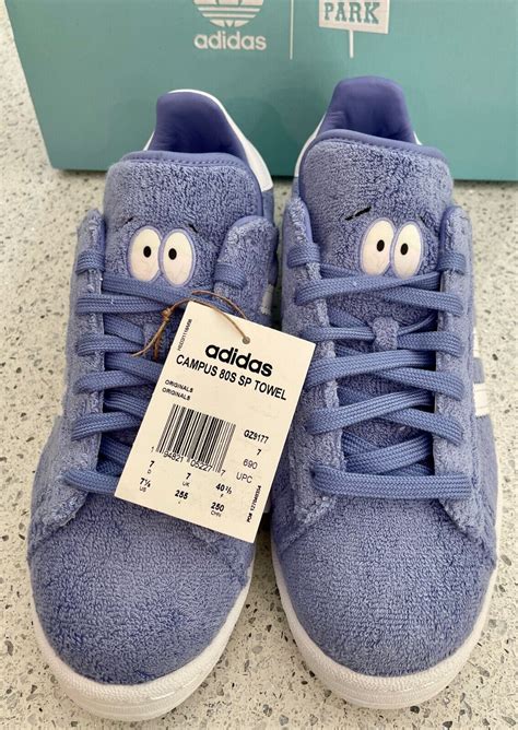 adidas towelie shoes size 13.